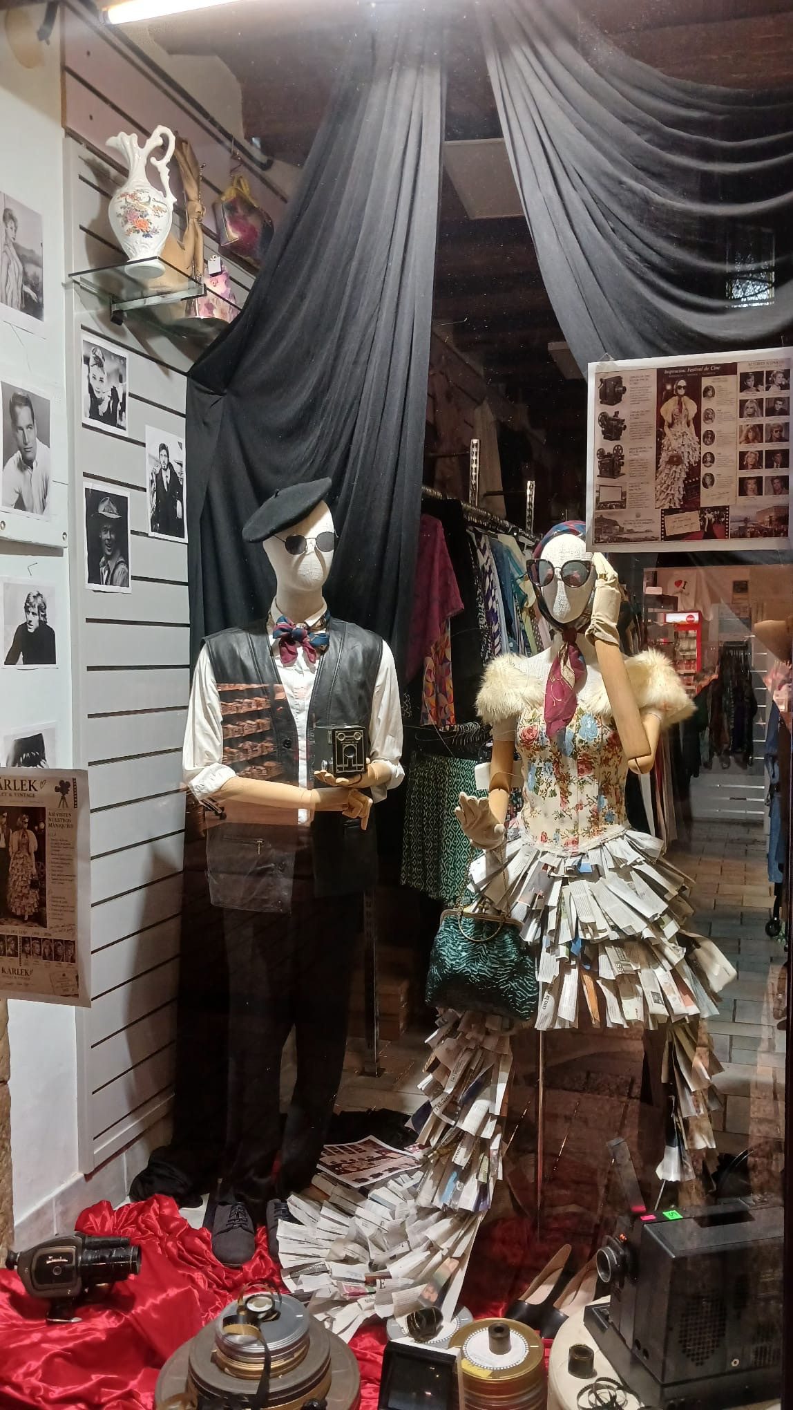 Kärlek Outlet & Vintage – Foto 3 de 3